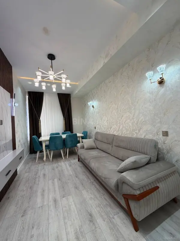 Satılır 2 otaqlı mənzil 88 m²
