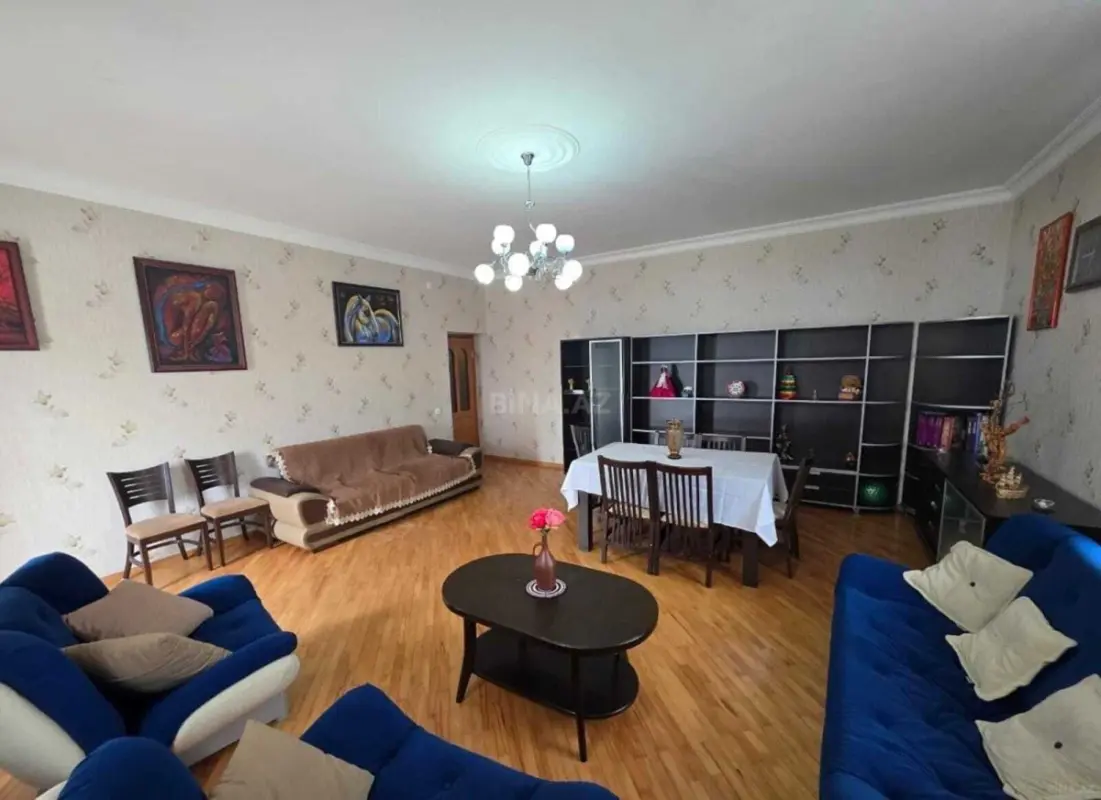 Kirayə verilir 2 otaqlı mənzil 120 m²