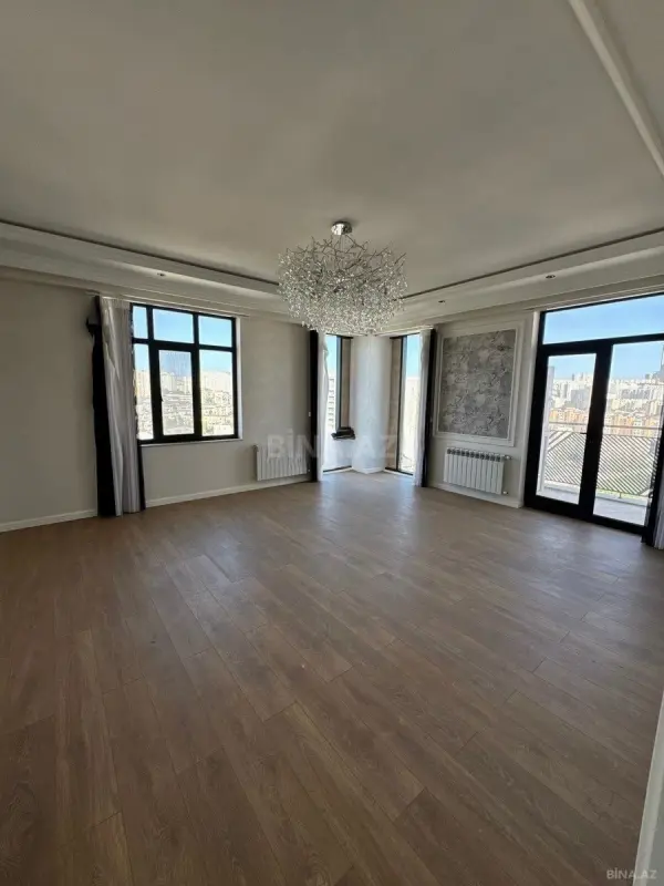 Satılır 2 otaqlı mənzil 90 m²