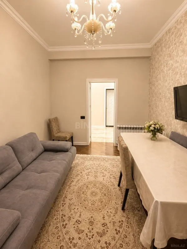 Satılır 2 otaqlı mənzil 68 m²