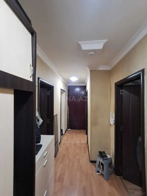 Satılır 4 otaqlı mənzil 100 m²