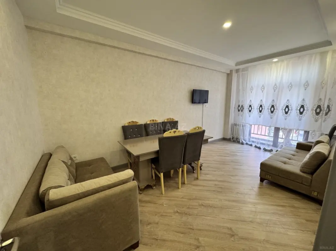 Kirayə verilir 2 otaqlı mənzil 85 m²