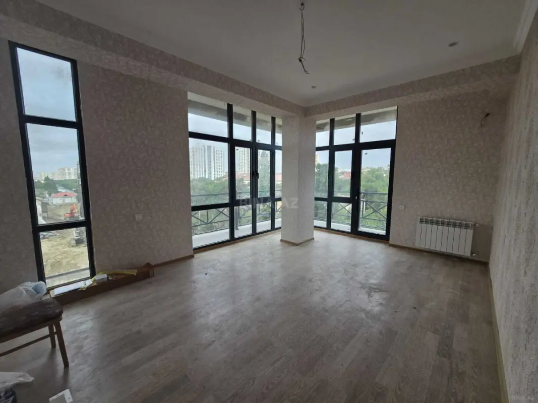 Satılır 2 otaqlı mənzil 100 m²