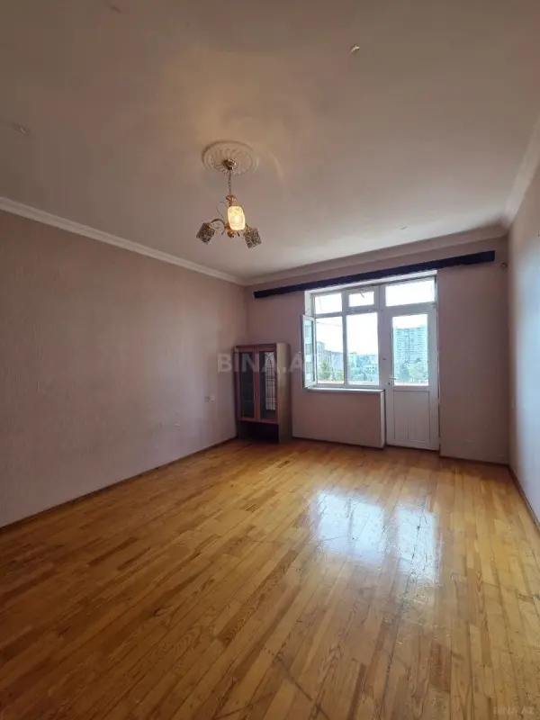 Satılır 1 otaqlı mənzil 50 m²