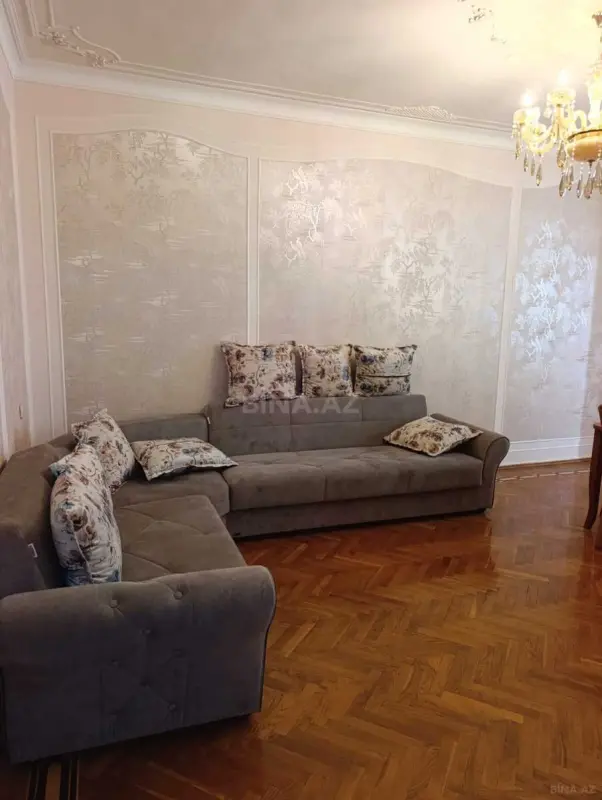 Kirayə verilir 3 otaqlı mənzil 85 m²