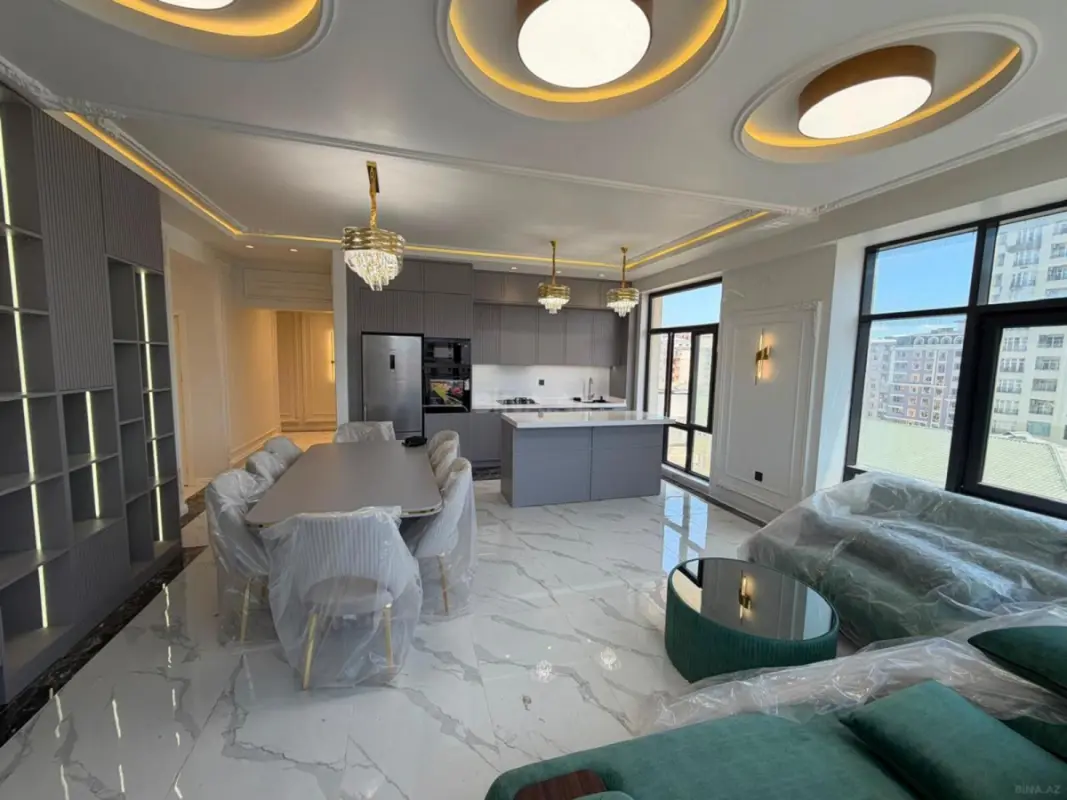 Kirayə verilir 4 otaqlı mənzil 120 m²