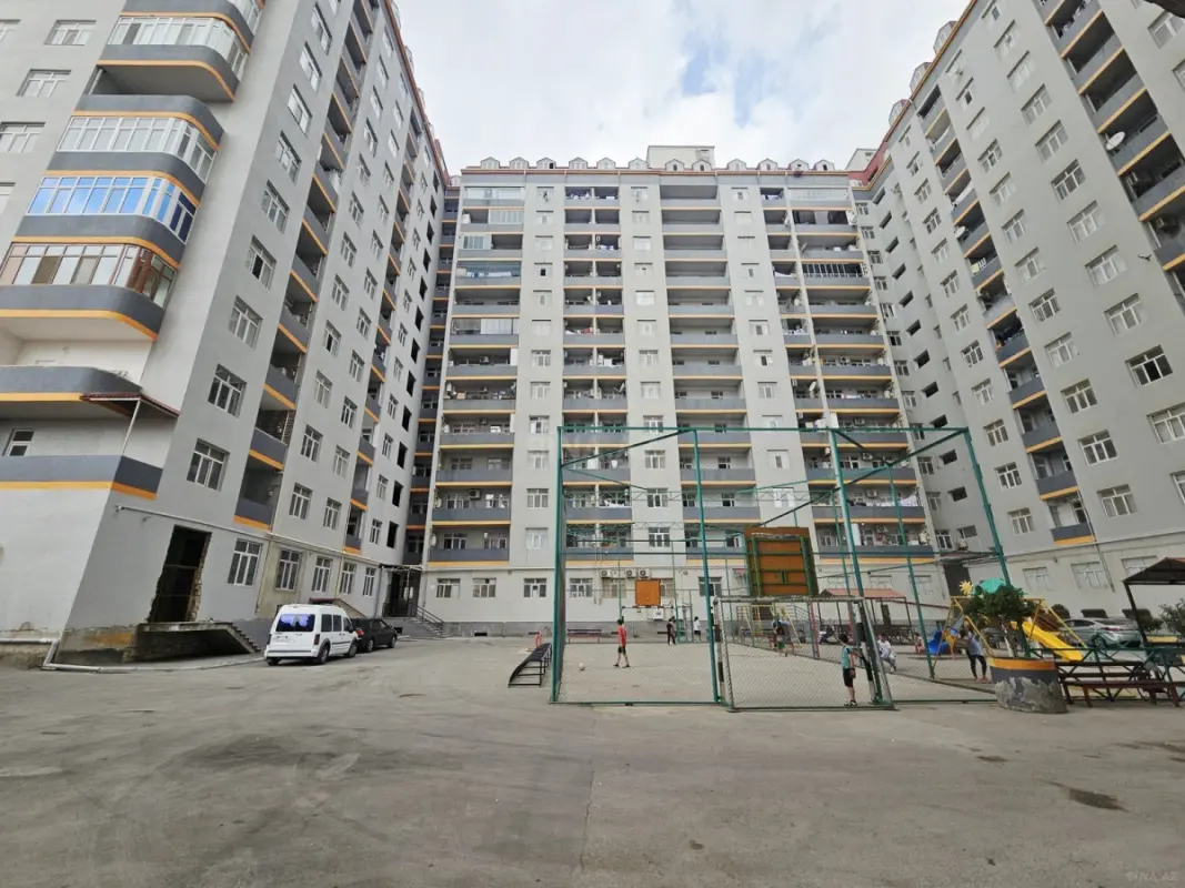 Satılır 3 otaqlı mənzil 84 m²
