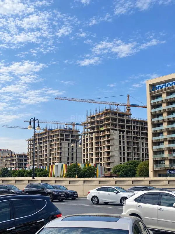 Satılır 2 otaqlı mənzil 76 m²