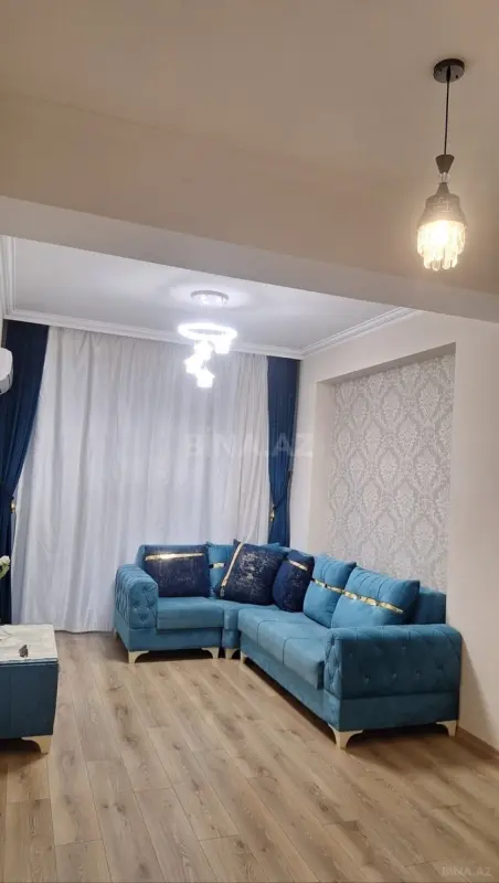 Satılır 2 otaqlı mənzil 72 m²
