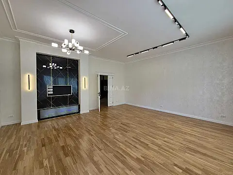 Satılır 3 otaqlı mənzil 153 m² — Bakı 3 otaq 153.00 m²