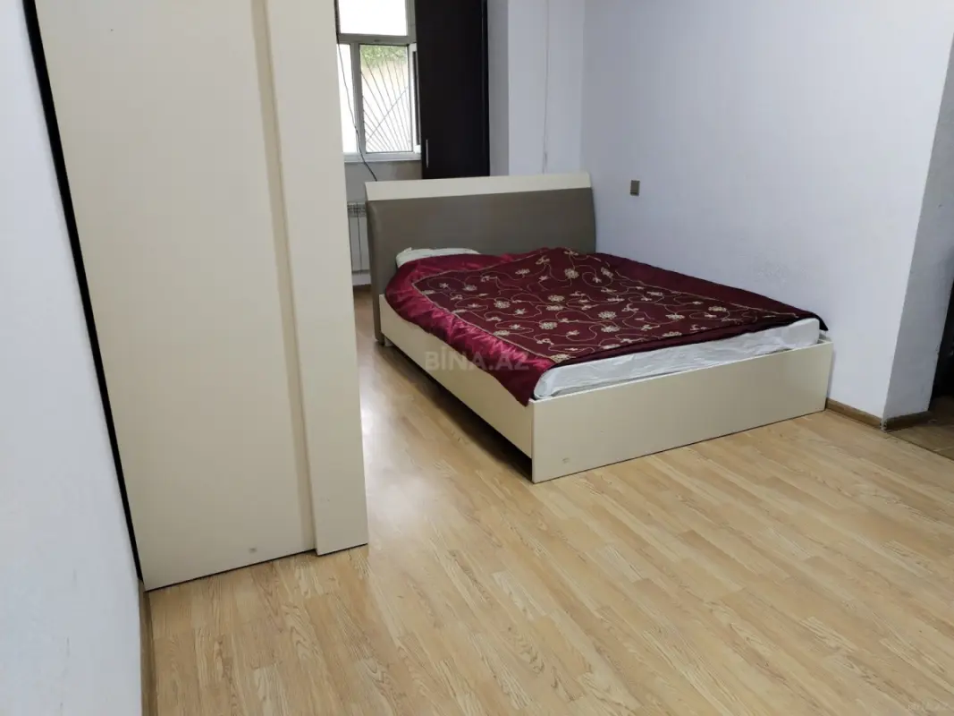 Satılır 1 otaqlı mənzil 45 m²