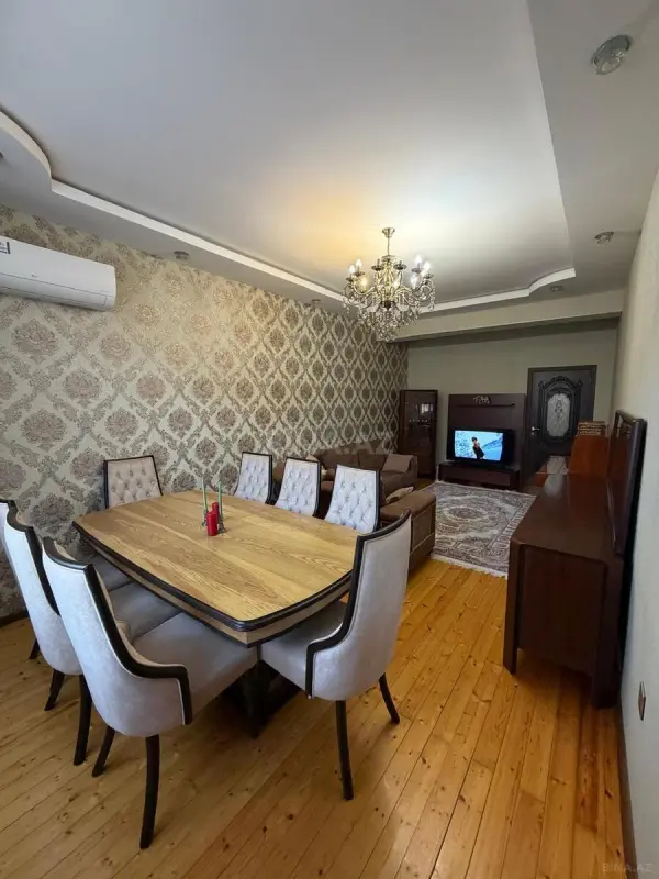 Satılır 4 otaqlı mənzil 107 m²