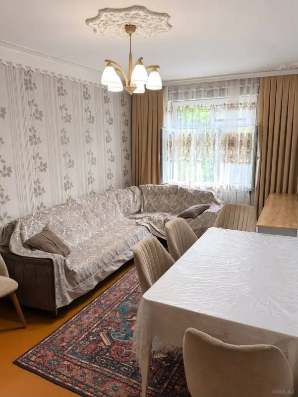 Satılır 4 otaqlı mənzil 115 m²