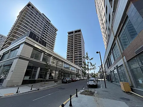 Satılır 3 otaqlı mənzil 163 m² — Bakı 3 otaq 163.00 m²