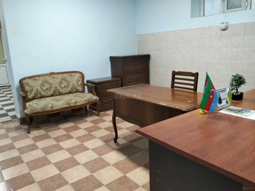 Kirayə verilir 5 otaqlı ofis 260 m²