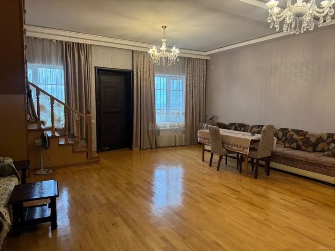 Kirayə verilir 5 otaqlı həyət evi 180 m²