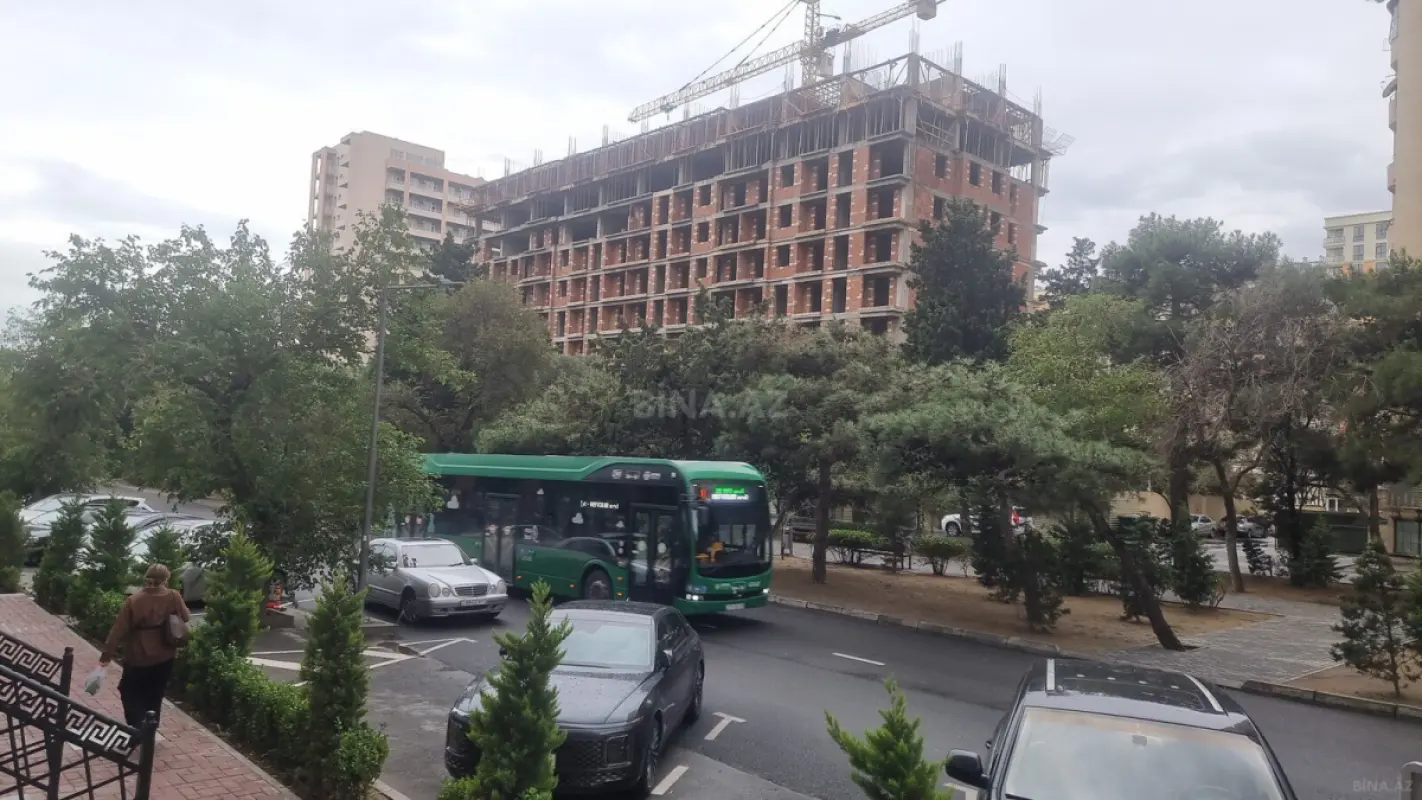 Satılır 3 otaqlı mənzil 119.2 m²