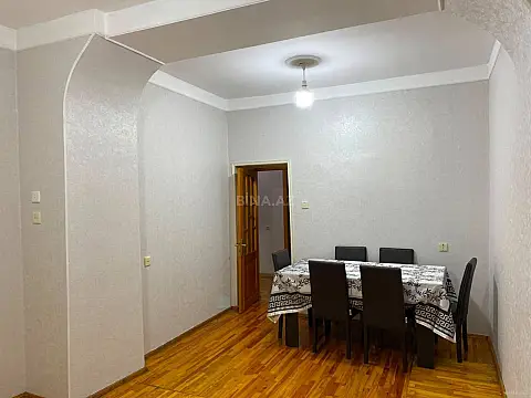 Kirayə verilir 5 otaqlı mənzil 135 m² — Bakı, Nəsimi 5 otaq 135.00 m²