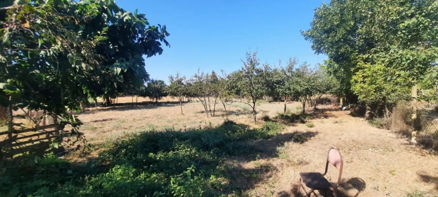 Satılır torpaq sahəsi 300 m²
