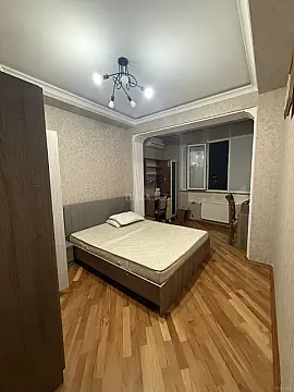 Kirayə verilir 3 otaqlı mənzil 100 m² — Bakı 3 otaq 100.00 m²
