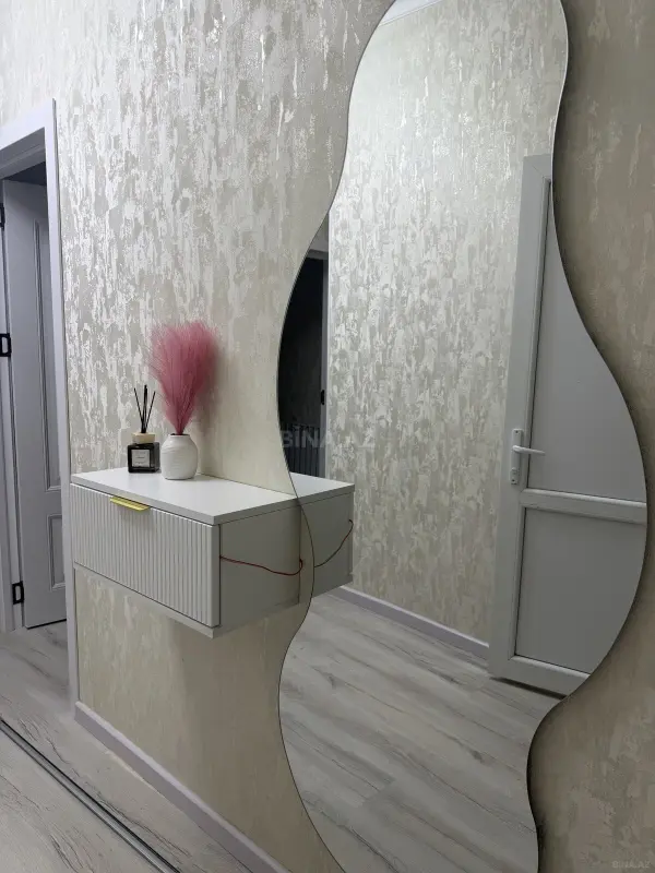 Satılır 2 otaqlı mənzil 70 m²