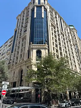 Kirayə verilir 3 otaqlı mənzil 145 m² — Bakı, Nizami 3 otaq 145.00 m²