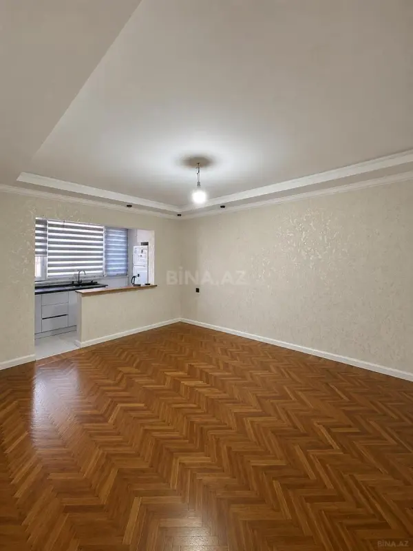 Satılır 4 otaqlı mənzil 75 m²