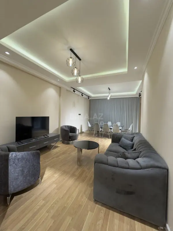 Kirayə verilir 4 otaqlı mənzil 170 m²