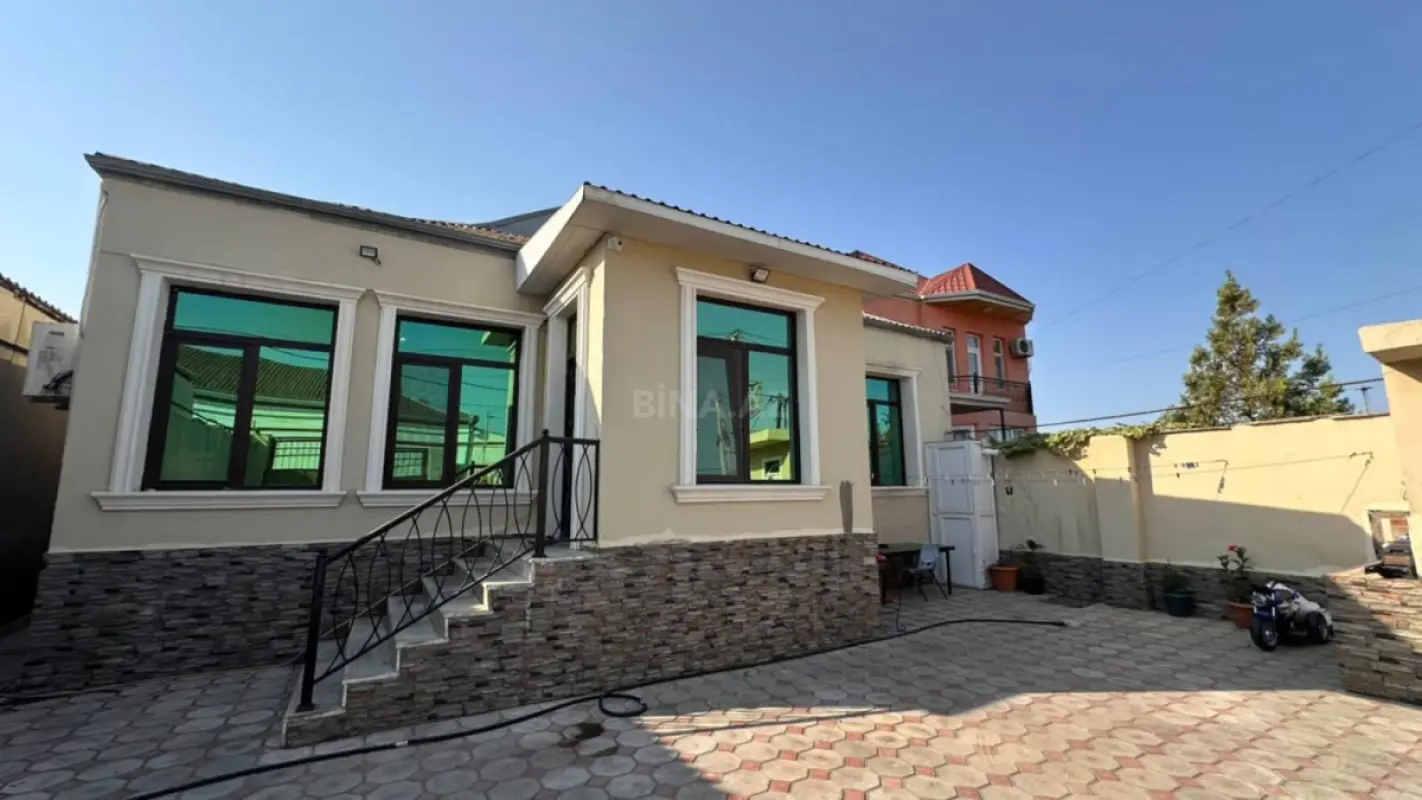 Satılır 5 otaqlı həyət evi 140 m²