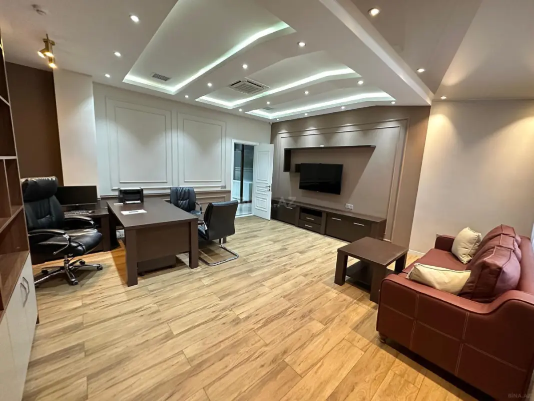 Kirayə verilir 9 otaqlı ofis 675 m²