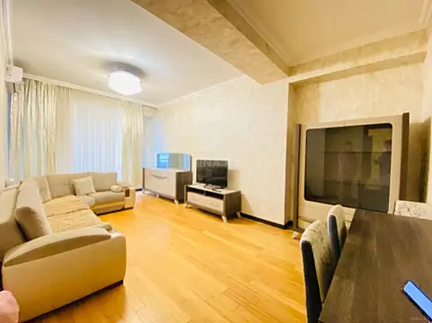 Kirayə verilir 2 otaqlı mənzil 75 m² — Bakı 2 otaq 75.00 m²
