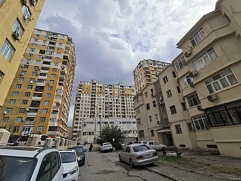 Kirayə verilir 2 otaqlı mənzil 80 m² — Bakı, Həzi Aslanov qəs. 2 otaq 80.00 m²