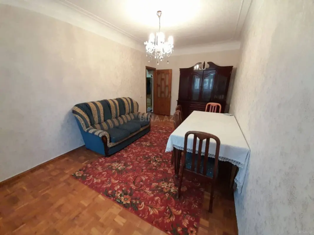 Kirayə verilir 4 otaqlı mənzil 99 m²