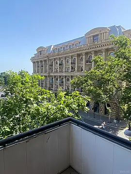 Kirayə verilir 2 otaqlı mənzil 70 m² — Bakı, Sahil qəs. 2 otaq 70.00 m²