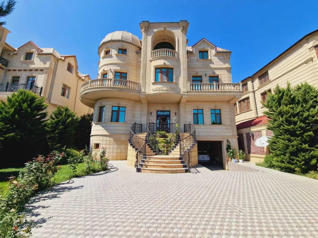 Kirayə verilir 7 otaqlı həyət evi 730 m²