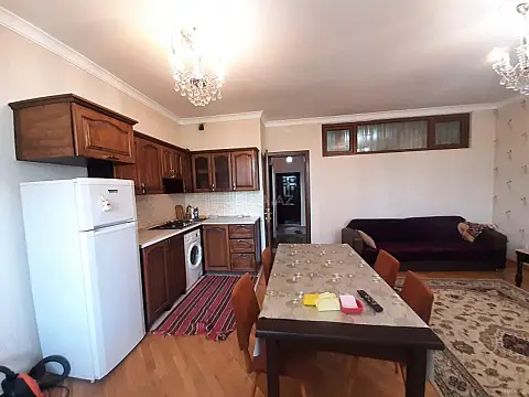 Kirayə verilir 2 otaqlı mənzil 65 m² — Bakı, Nərimanov 2 otaq 65.00 m²