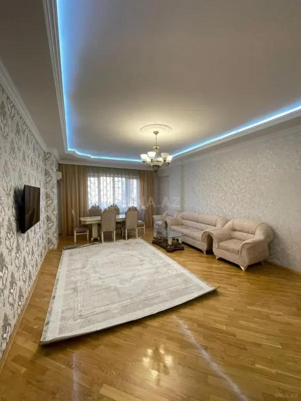 Kirayə verilir 3 otaqlı mənzil 140 m²