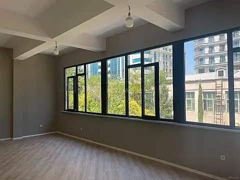Kirayə verilir 4 otaqlı ofis 133 m² — Bakı, Səbail 4 otaq 133.00 m²