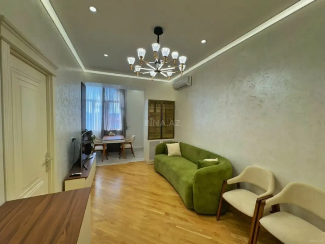 Kirayə verilir 2 otaqlı mənzil 100 m²