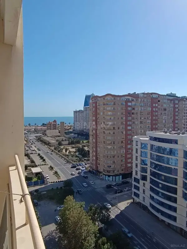 Satılır 3 otaqlı mənzil 115 m²