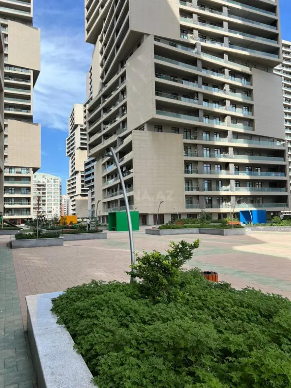 Satılır 2 otaqlı mənzil 100 m²