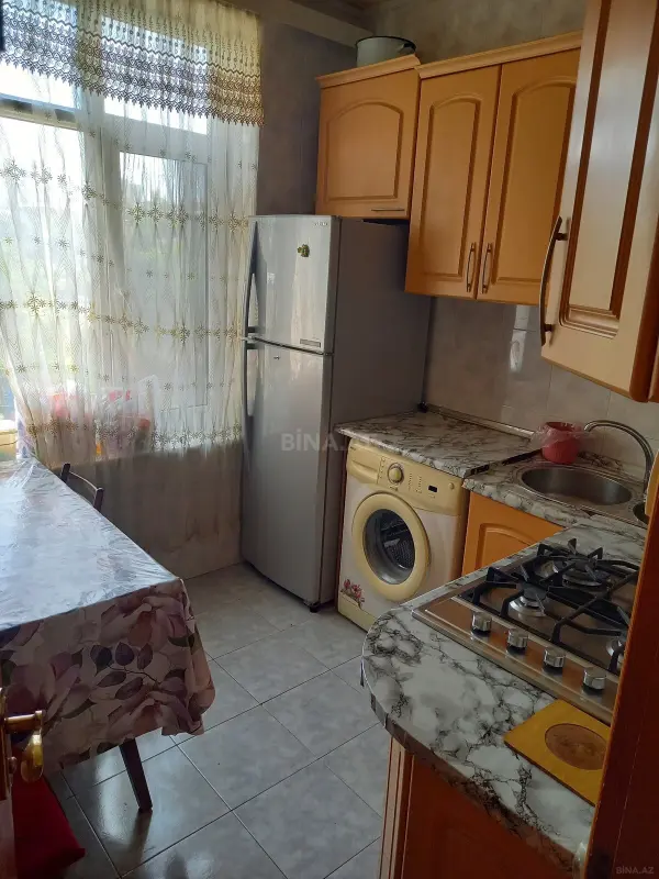 Kirayə verilir 2 otaqlı mənzil 68 m²
