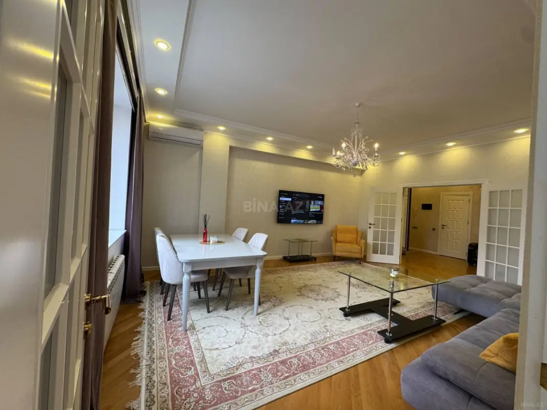 Kirayə verilir 3 otaqlı mənzil 90 m²