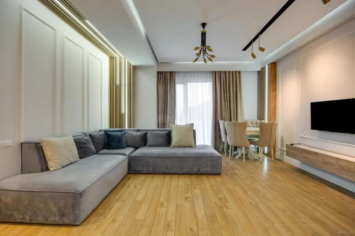 Kirayə verilir 2 otaqlı mənzil 95 m²