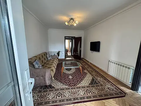 Kirayə verilir 3 otaqlı mənzil 70 m² — Bakı, Nizami 3 otaq 70.00 m²