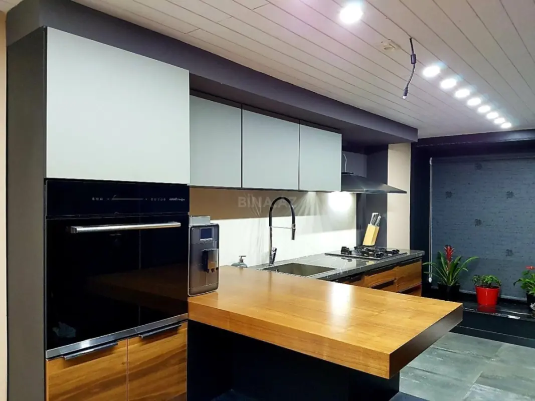 Kirayə verilir 3 otaqlı ofis 80 m²