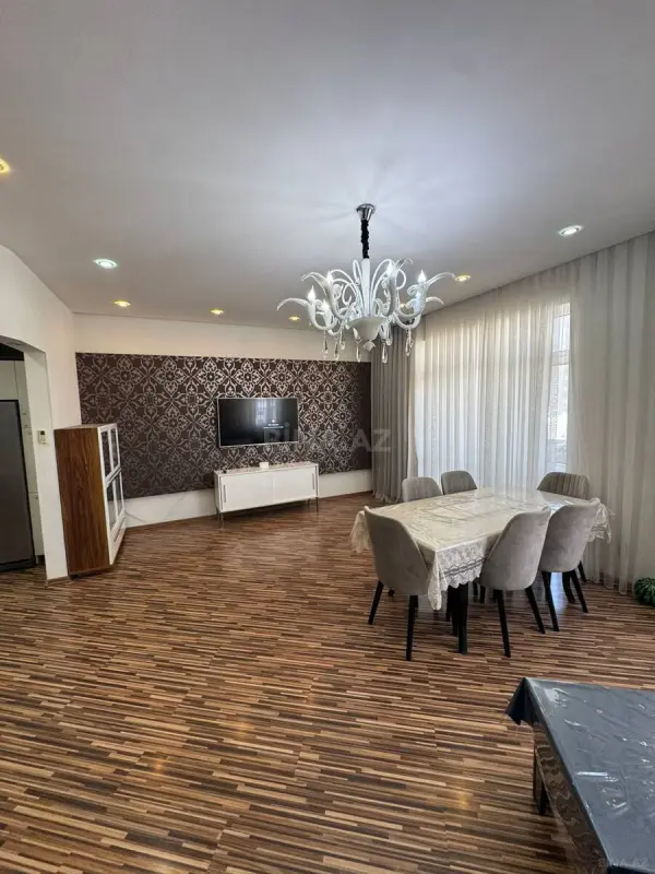 Satılır 3 otaqlı mənzil 117 m²