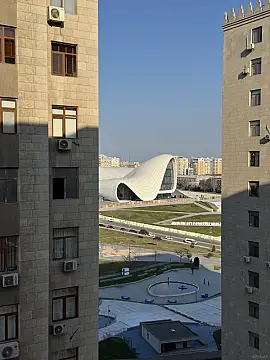 Satılır 3 otaqlı mənzil 138 m² — Bakı 3 otaq 138.00 m²