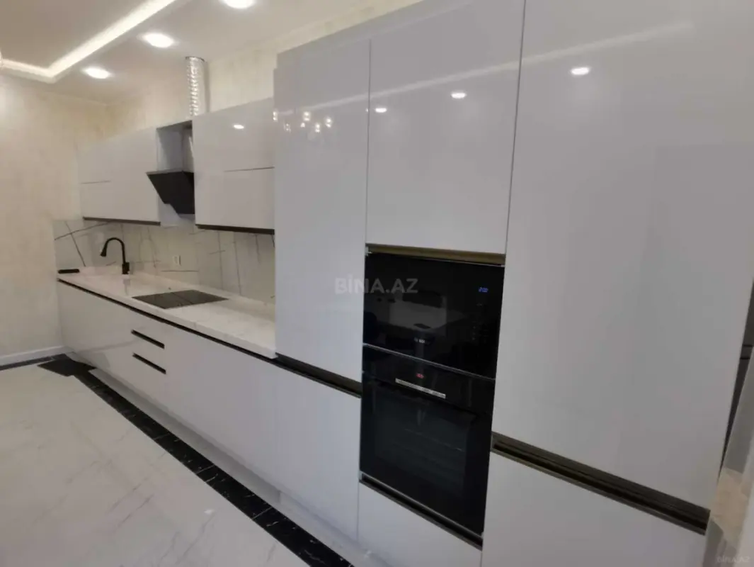 Kirayə verilir 3 otaqlı mənzil 155 m²