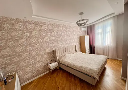 Satılır 4 otaqlı mənzil 115 m² — Bakı 4 otaq 115.00 m²